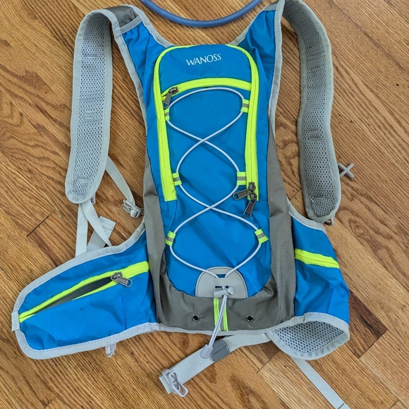 Hydration Backpack - Picture 2 of 8